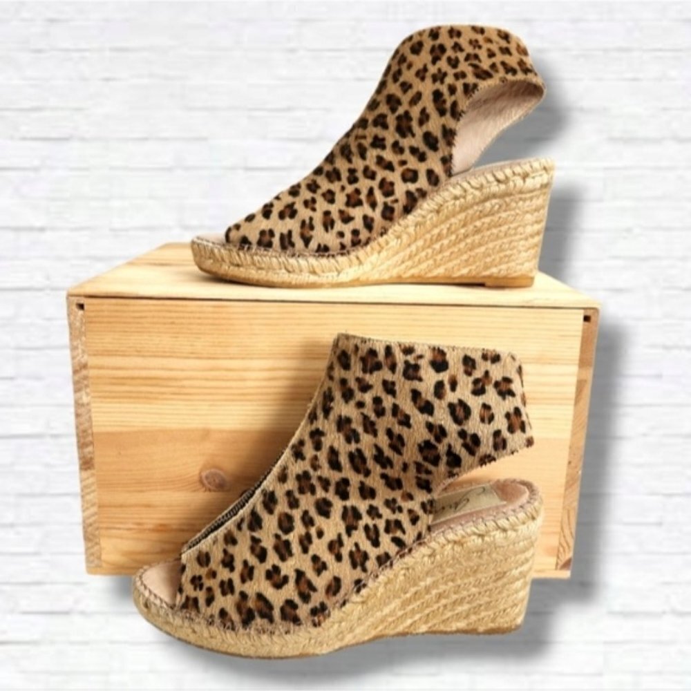 Gaimo Leopard Print Pony Hair Peep Toe Espadrille Wedges Size 9/39 EU